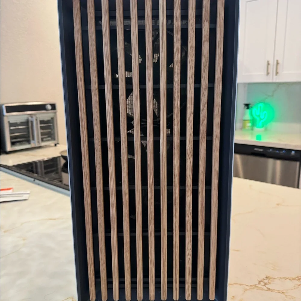 Gaming PC - XFX Radeon Graphics Powered - Black and Silver